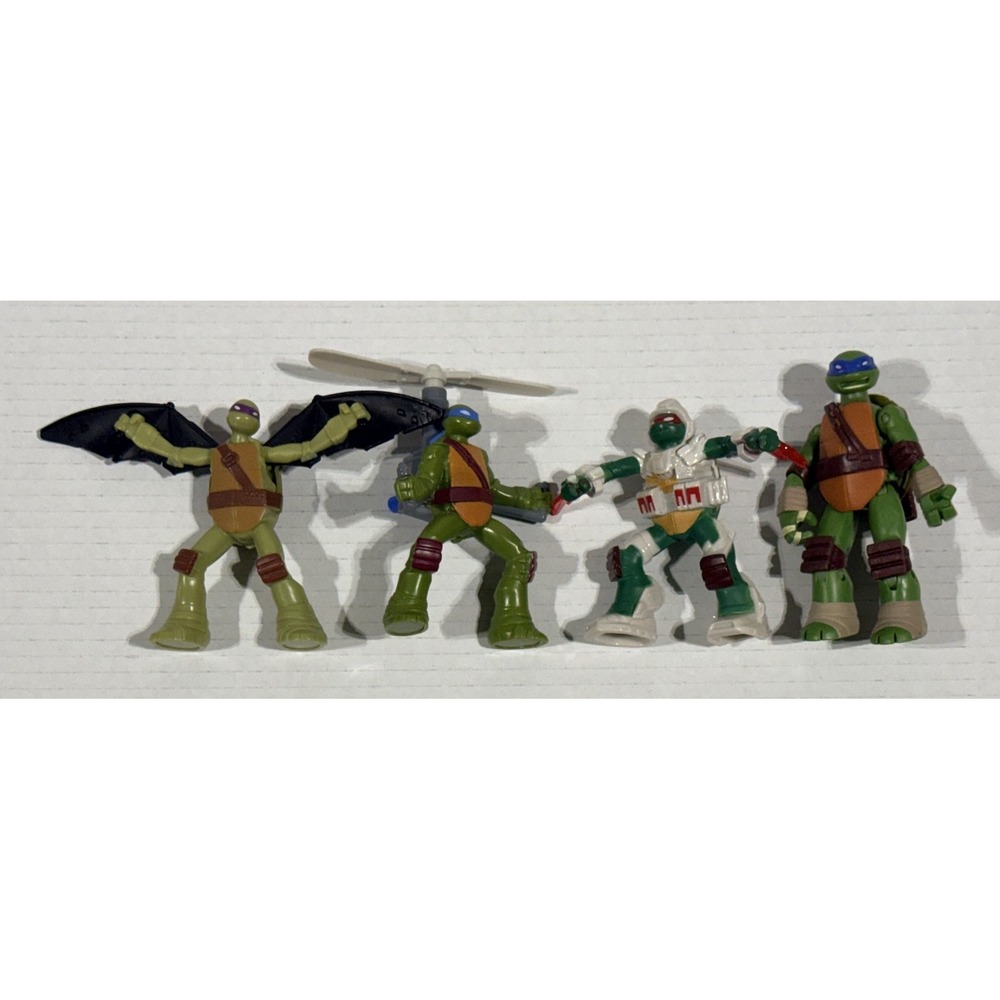 Lot of 4 - Teenage Mutant Ninja Turtles TMNT Figures Donatello Leonardo Raphael